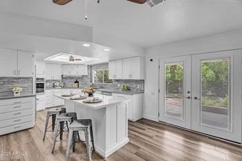 654 83rd Way, Mesa, AZ 85208