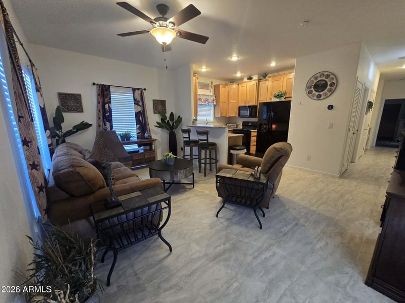 654 E Ranch Rd #34, San Tan Valley, AZ 85140