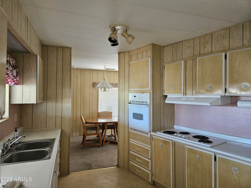 654 Ranch Rd #53, San Tan Valley, AZ 85140