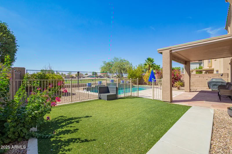 654 Taylor Trl, San Tan Valley, AZ 85143