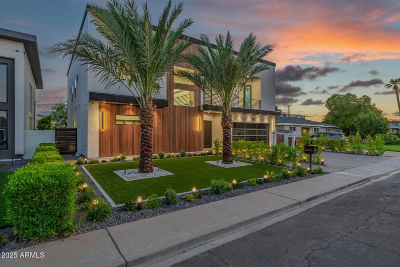 6541 2nd St, Scottsdale, AZ 85251