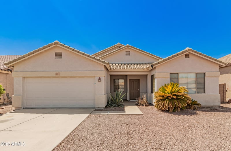 6541 Cordes Rd, Phoenix, AZ 85043