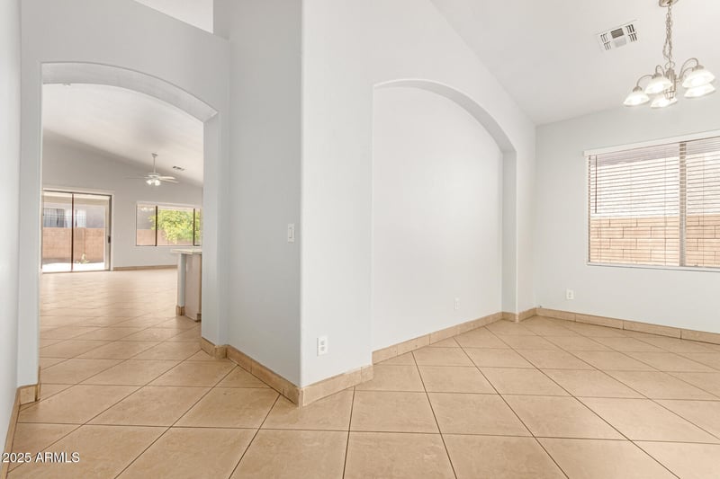 6541 Cordes Rd, Phoenix, AZ 85043
