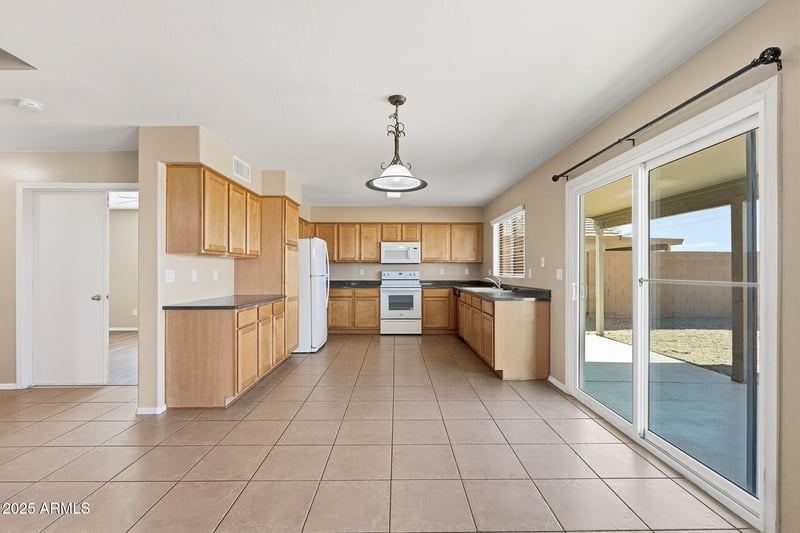 6542 258th Dr, Buckeye, AZ 85326