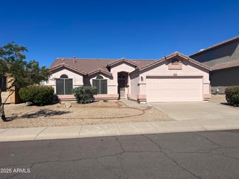 6542 Briles Rd, Phoenix, AZ 85083