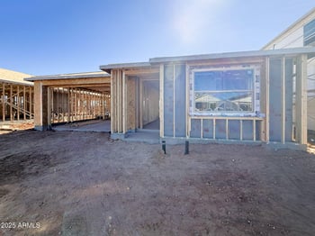 6543 Fiddleneck Way, San Tan Valley, AZ 85140