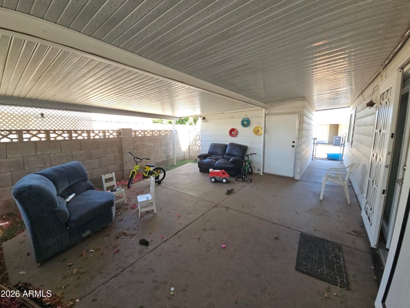 6543 W Hatcher Rd E, Glendale, AZ 85302