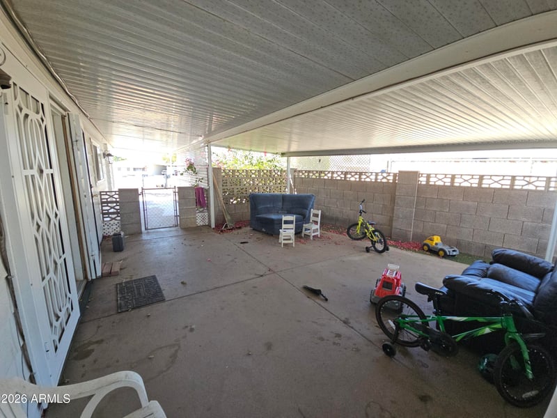 6543 W Hatcher Rd E, Glendale, AZ 85302