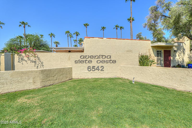 6544 7th Ave #17, Phoenix, AZ 85013