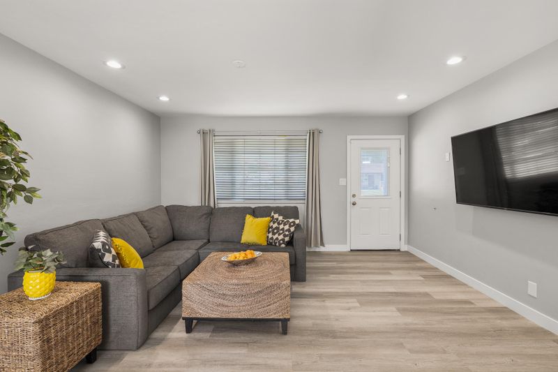 6545 E 5th St, Scottsdale, AZ 85251