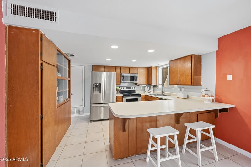 6545 Heather Dr, Mesa, AZ 85215