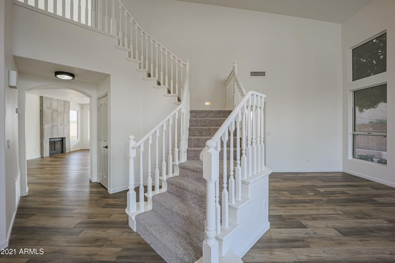 6545 W Robin Ln, Glendale, AZ 85310