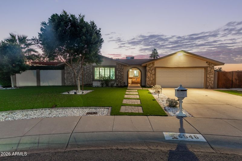 6546 W Highland Ave, Phoenix, AZ 85033