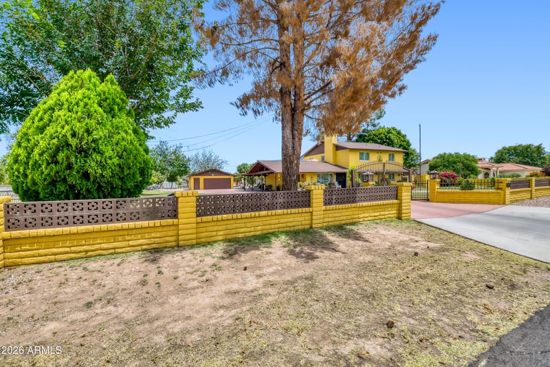 6546 Surrey Ave, Glendale, AZ 85304