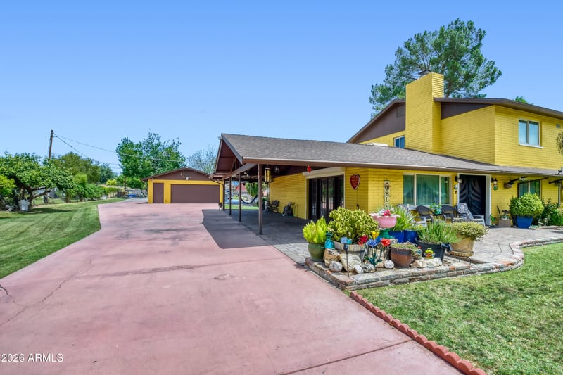 6546 Surrey Ave, Glendale, AZ 85304
