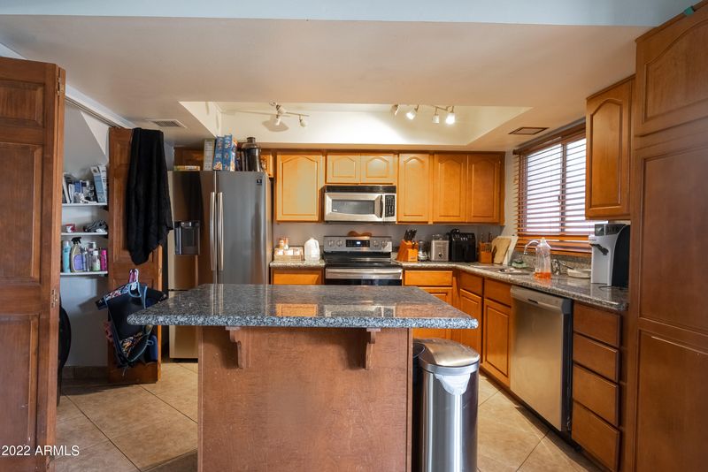 6547 N 44th Ave, Glendale, AZ 85301