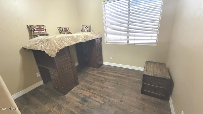 6547 Sierra Morena St, Mesa, AZ 85215