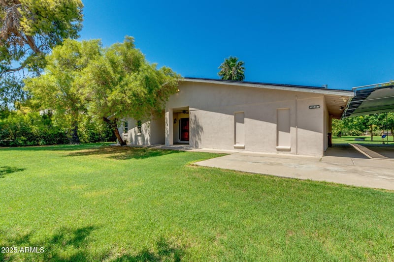 6548 Baseline Rd, Laveen, AZ 85339