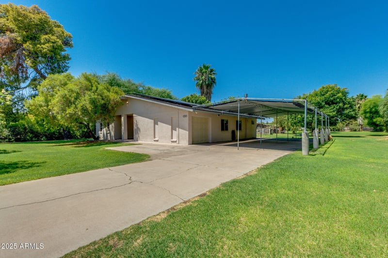 6548 Baseline Rd, Laveen, AZ 85339