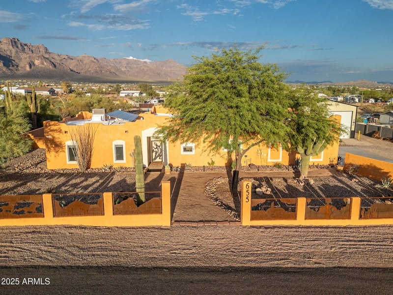 655 Conestoga Rd, Apache Junction, AZ 85119