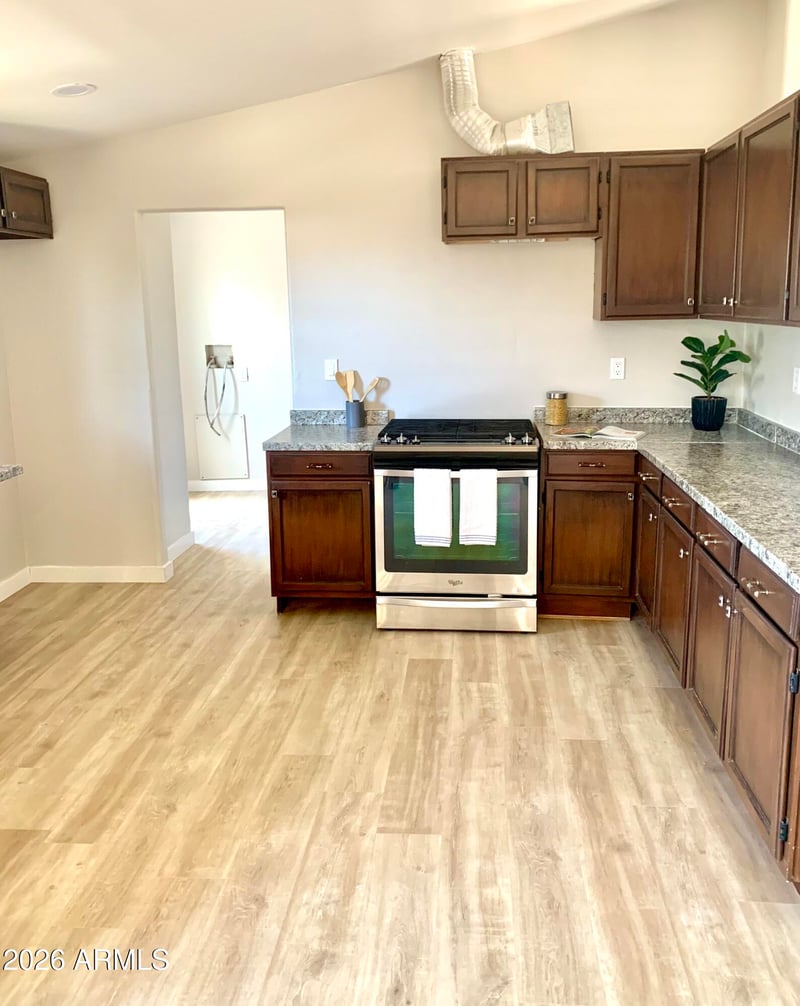 655 S 96th Pl, Mesa, AZ 85208