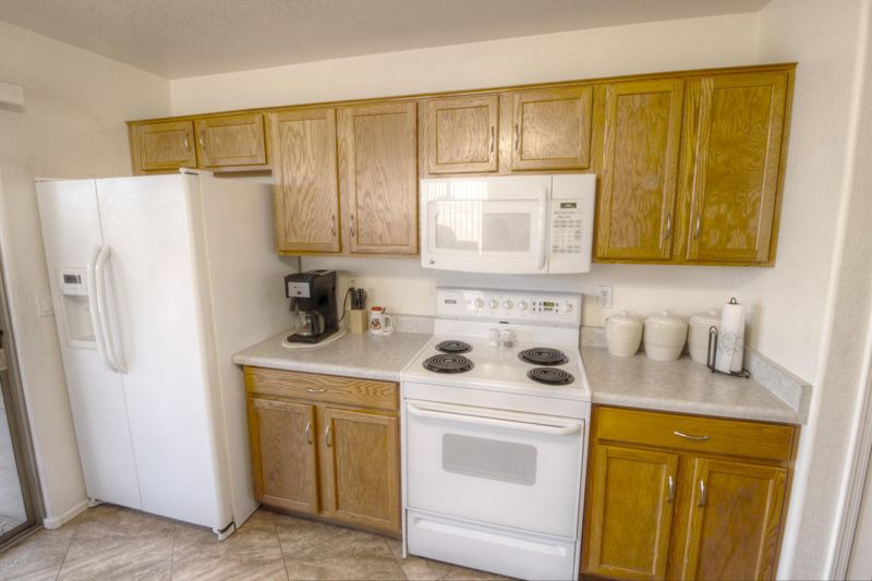 655 W Rosal Ave, Apache Junction, AZ 85120