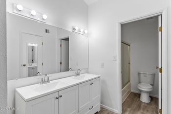 6550 47th Ave #113, Glendale, AZ 85301