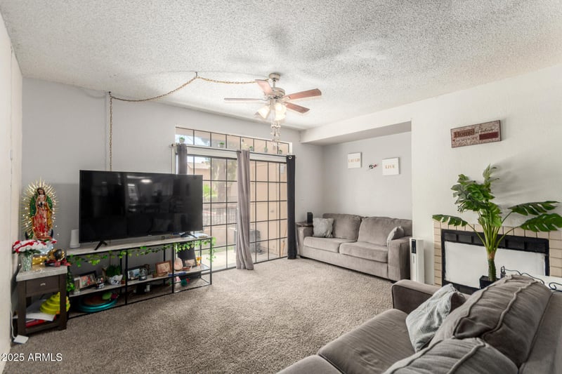 6550 47th Ave #196, Glendale, AZ 85301