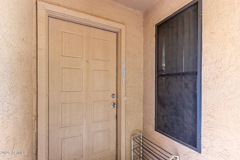 6550 47th Ave #201, Glendale, AZ 85301
