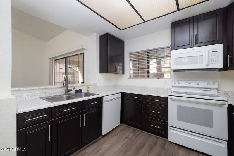 6550 47th Ave #235, Glendale, AZ 85301