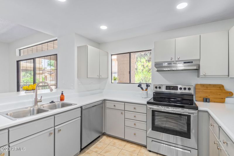 6550 N 47th Ave #115, Glendale, AZ 85301