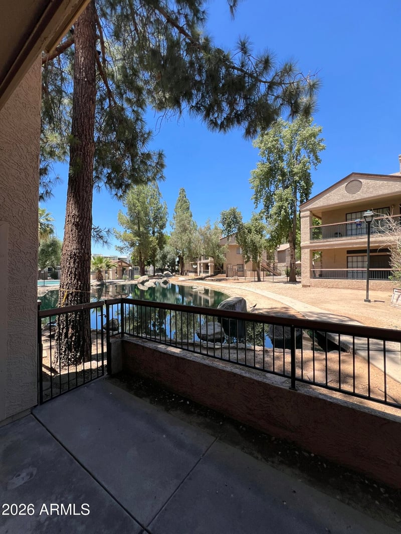 6550 N 47th Ave #137, Glendale, AZ 85301