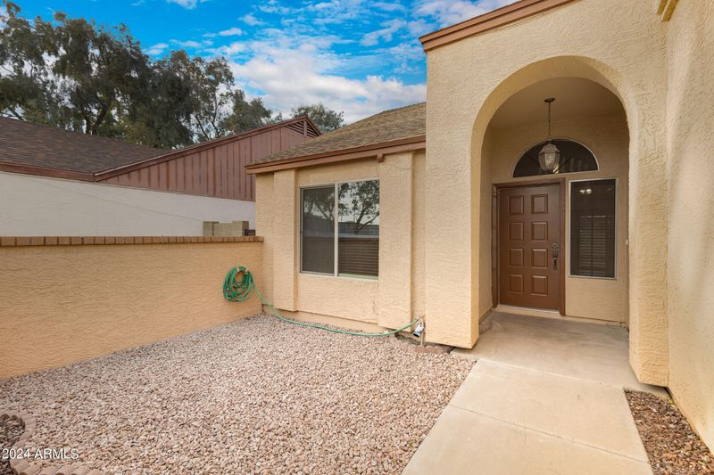 6550 W North Ln, Glendale, AZ 85302