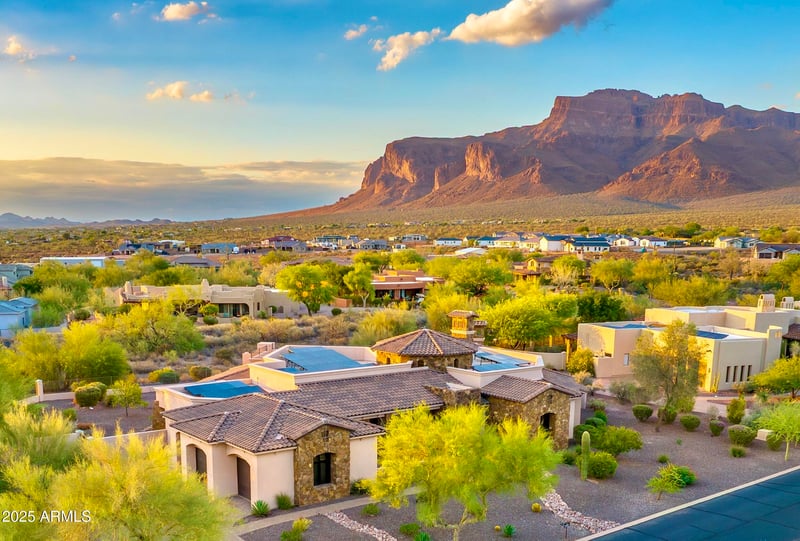 6551 Flat Iron Loop, Gold Canyon, AZ 85118