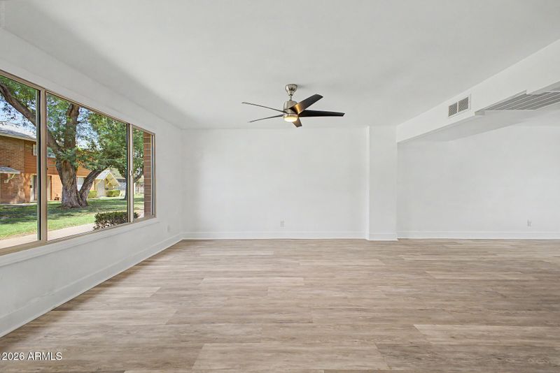 6552 N 43rd Ave, Glendale, AZ 85301
