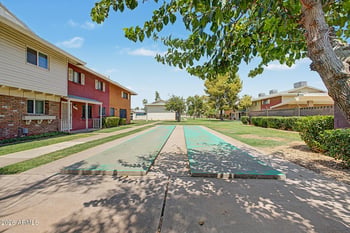 6552 N 43rd Ave, Glendale, AZ 85301