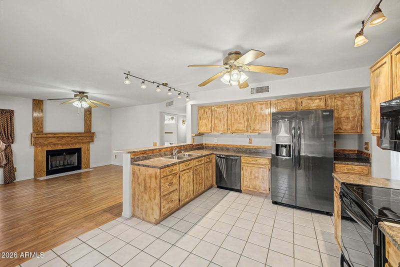 6556 E Portia St, Mesa, AZ 85215