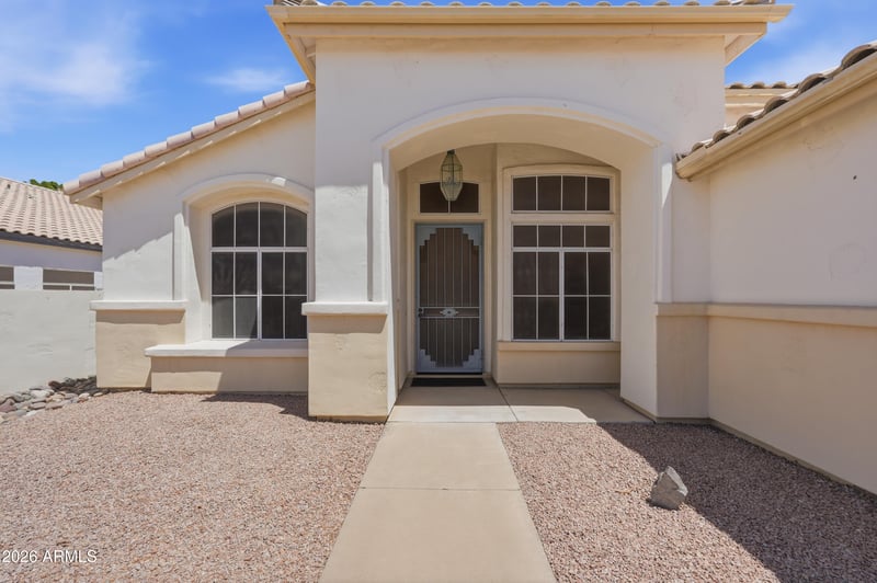 6558 E Roland St, Mesa, AZ 85215