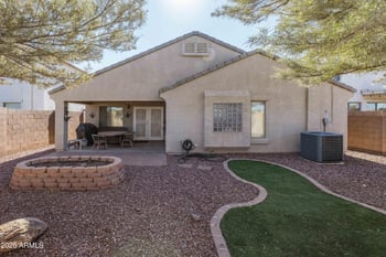 656 Baker Dr, San Tan Valley, AZ 85140