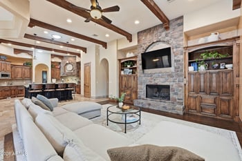 6561 S Oakwood Way, Gilbert, AZ 85298