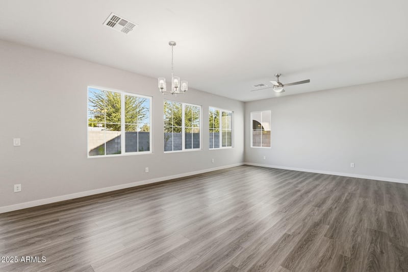 6568 15th Dr, Phoenix, AZ 85015