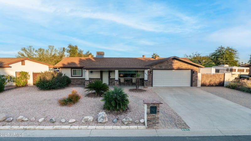 657 Copper Dr, Apache Junction, AZ 85120