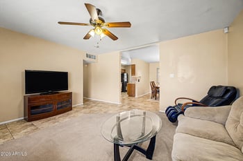 657 W Linda Ln, Chandler, AZ 85225