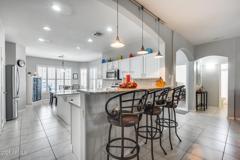 6571 Granite Dr, Chandler, AZ 85249