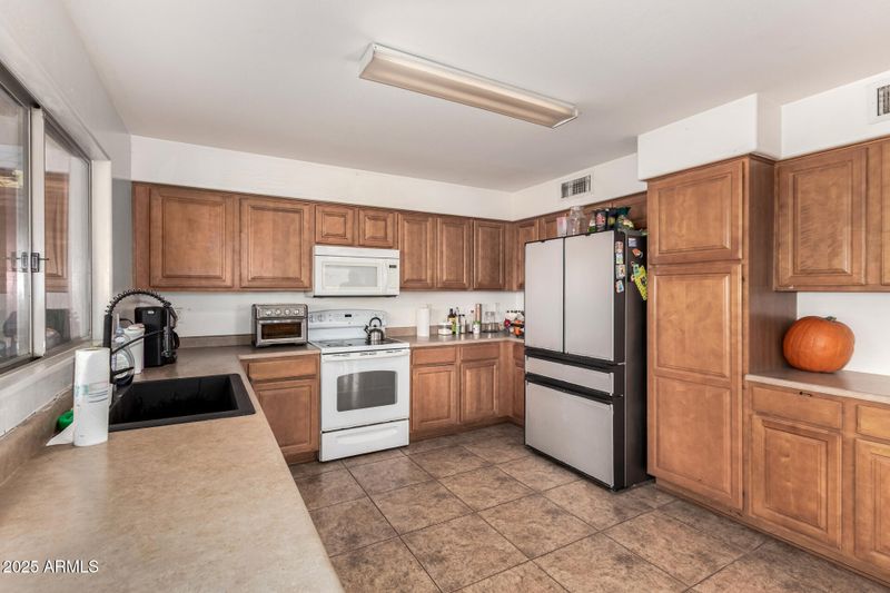 6572 S 258th Dr, Buckeye, AZ 85326