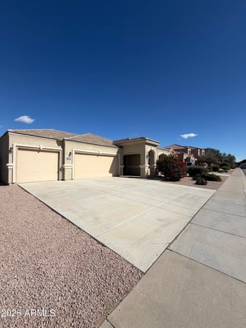 658 Belmont Red Trl, San Tan Valley, AZ 85143