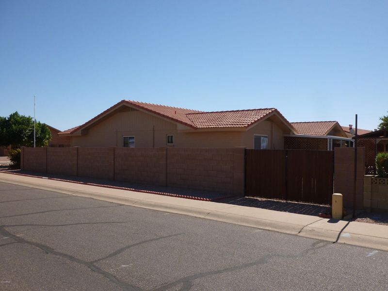 658 N 65th Way, Mesa, AZ 85205