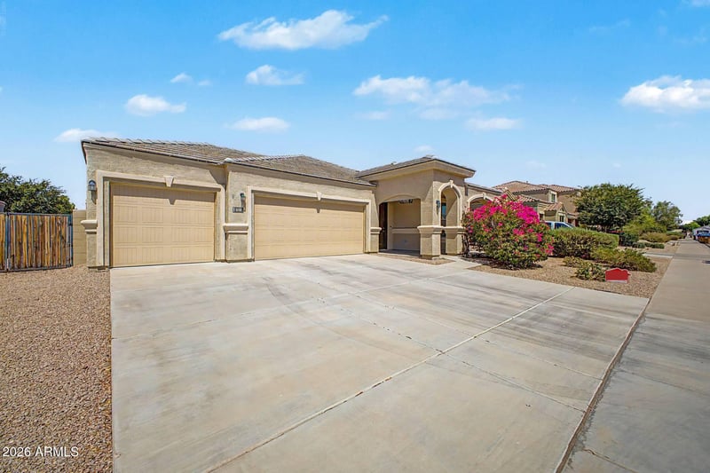 658 Belmont Red Trl, San Tan Valley, AZ 85143