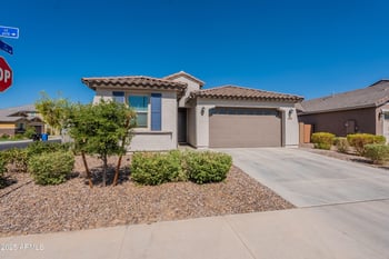 6581 Abbey Ln, Gilbert, AZ 85298