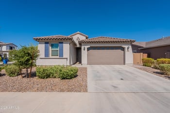 6581 Abbey Ln, Gilbert, AZ 85298